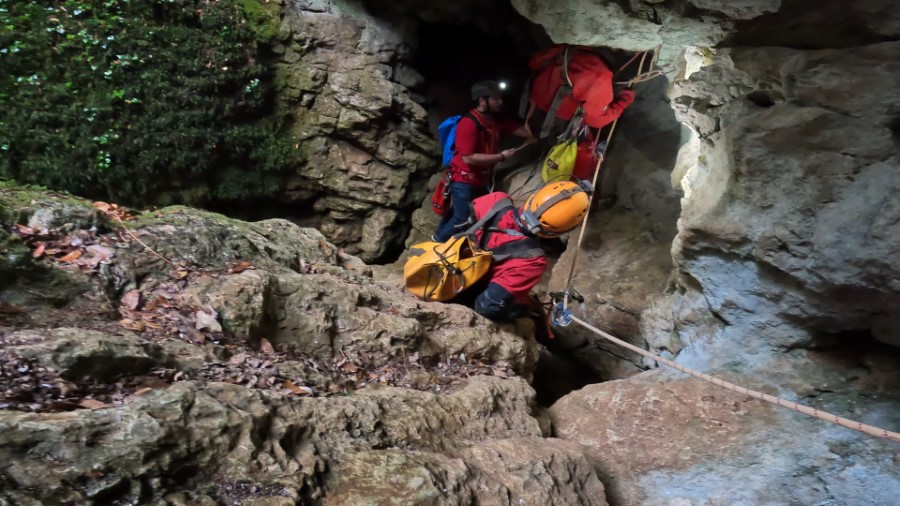 Lire la suite à propos de l’article Aven-grotte de la Baume Saigner