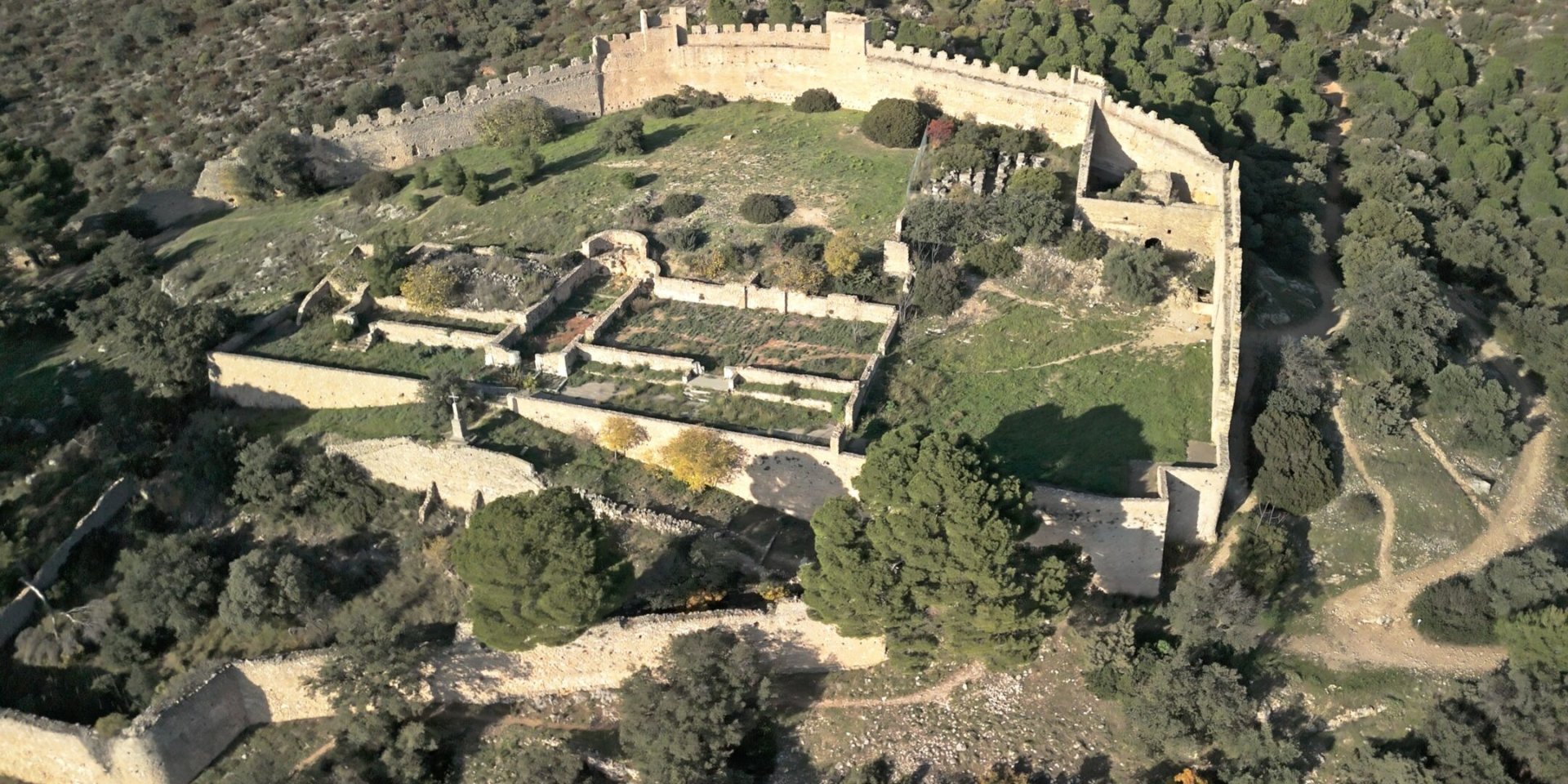 La Forteresse du Castellas de Montpeyroux 